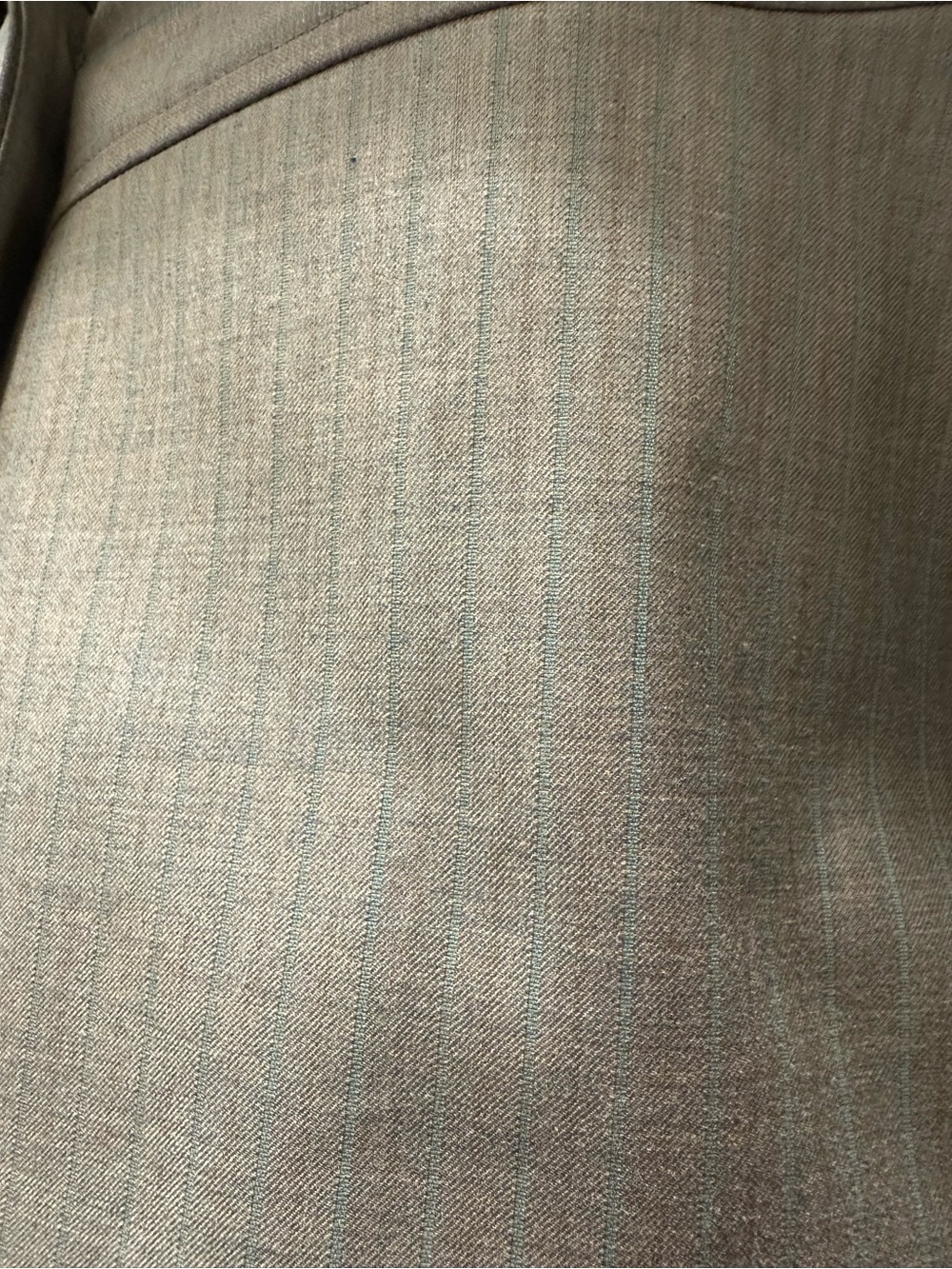 Larry Levine Women's Tailored Suit - Picture 7 of 7